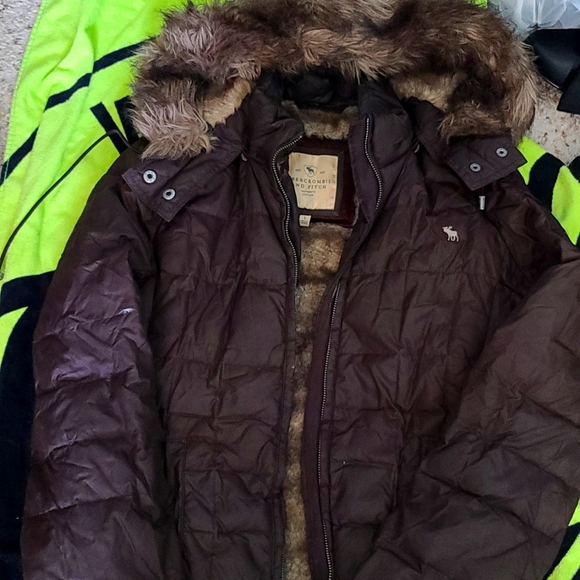 Abercrombie & Fitch Jackets & Blazers - Abercrombie Vintage Ski Down And Feather Brown fur lined